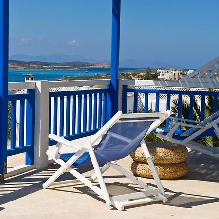 Blue Dolphin Antiparos Villas And Suites Agios Georgios  Экстерьер фото