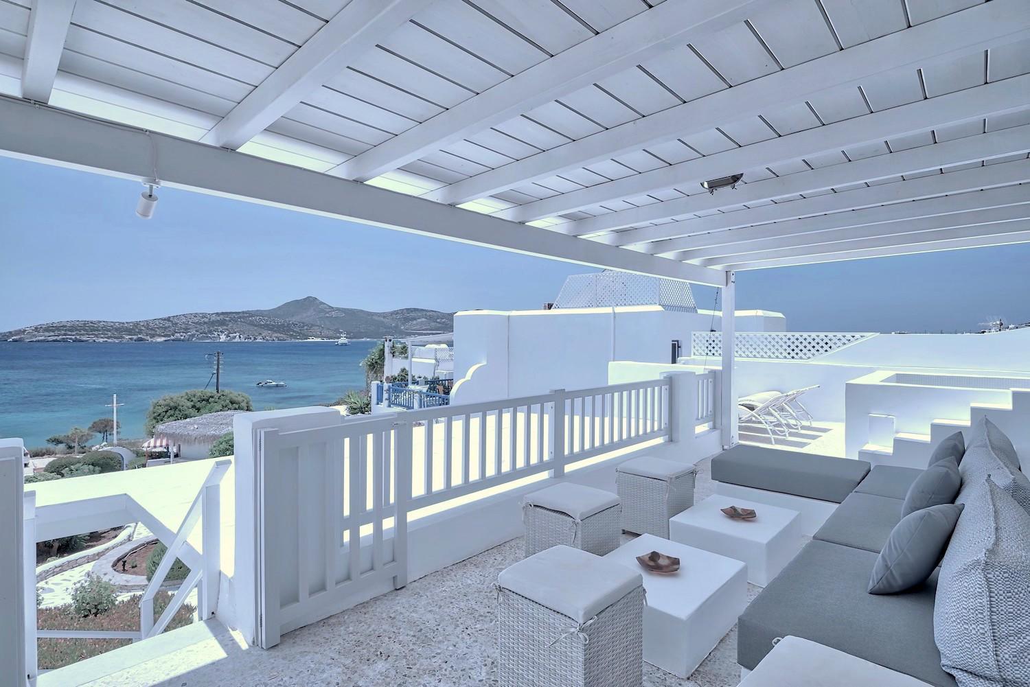 Blue Dolphin Antiparos Villas And Suites Agios Georgios  Экстерьер фото